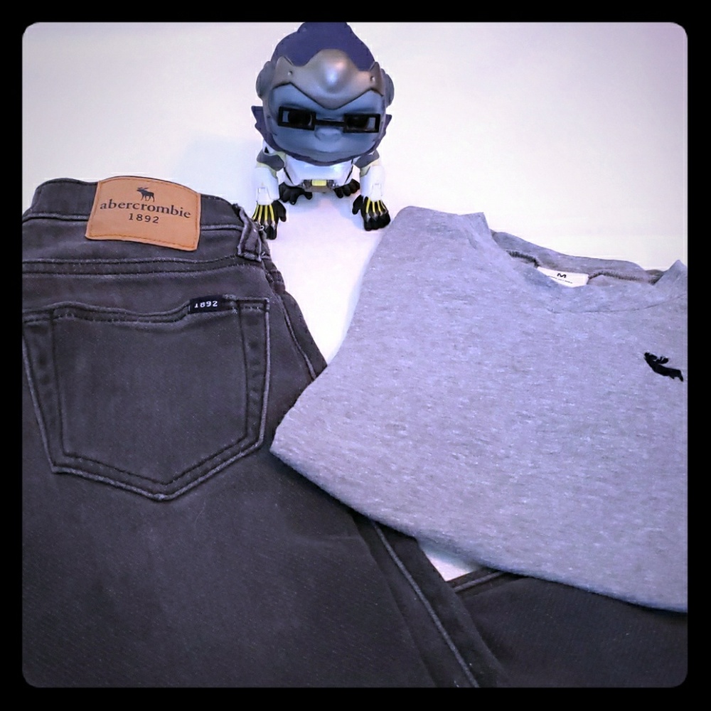 Boys Abercrombie shirt and skinny Jean